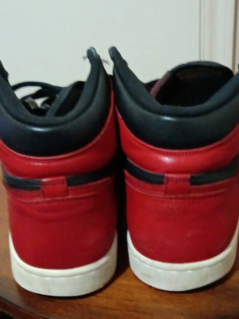 Nike Air Jordan 1 Retro High OG Bred Banned Pre-Owned Size 12 555088-001 USED